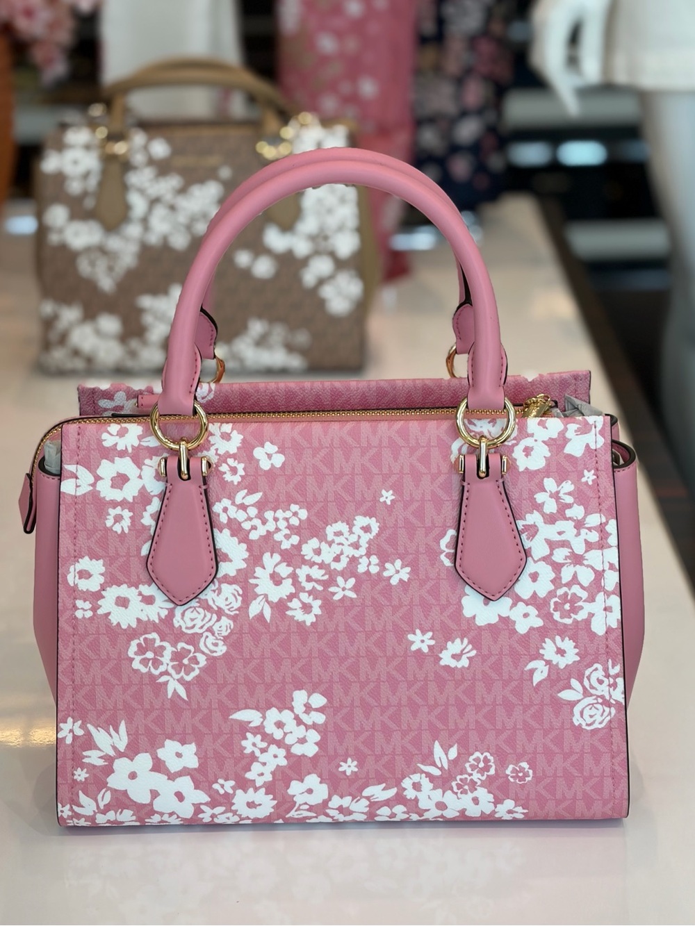 MICHAEL KORS Marilyn Medium Printed Signature Logo Satchel Crossbody
Carnation - Picture 10 of 16